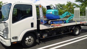 搬送車を借りた